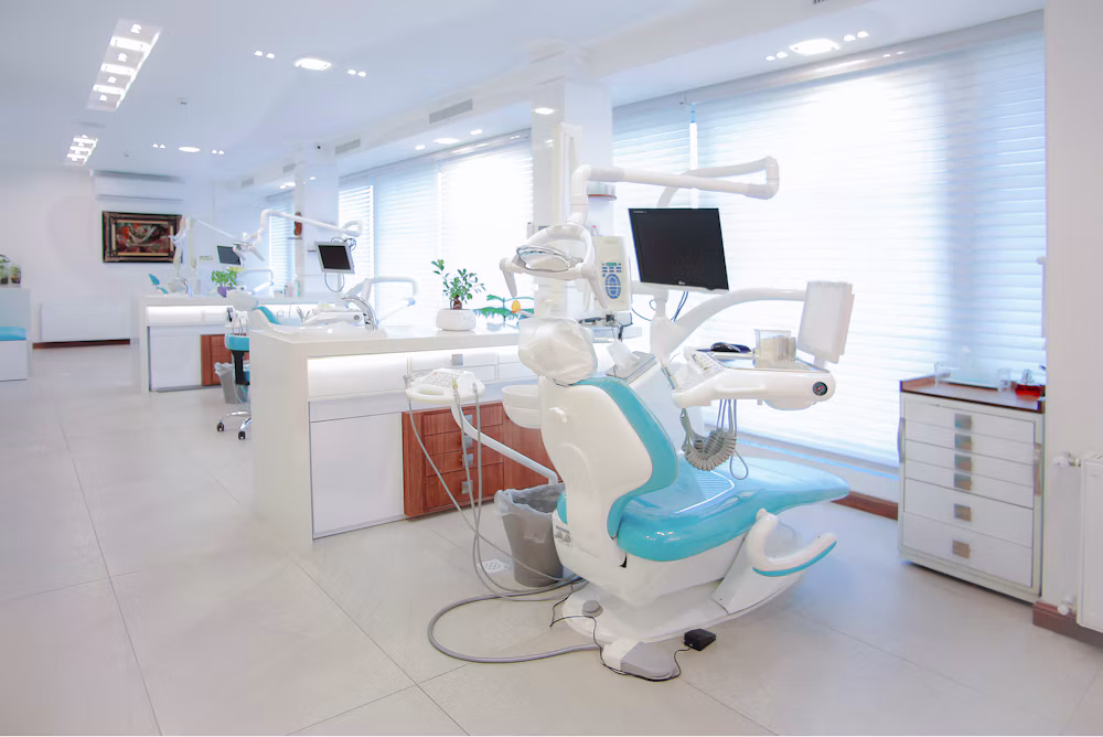 Mikroskopische Endodontie und Prophylaxe